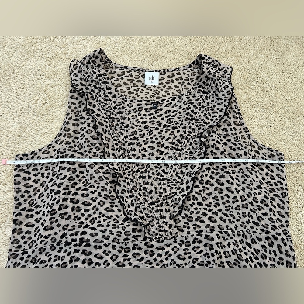Cabi Blouse XL #3612 Animal Print Layered Flutter Blouse Sleeveless Work Office - Picture 5 of 6